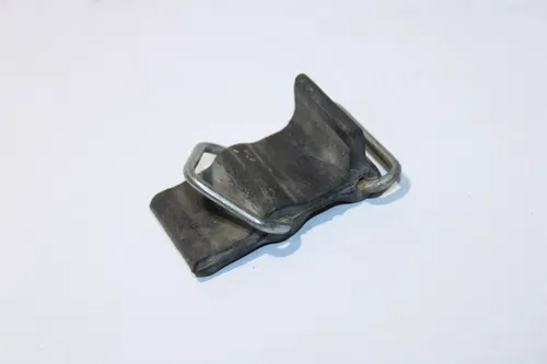 2003 Yamaha Ttr125 Front Gas Tank Bracket Mount Strap 3SP-24173-00-00