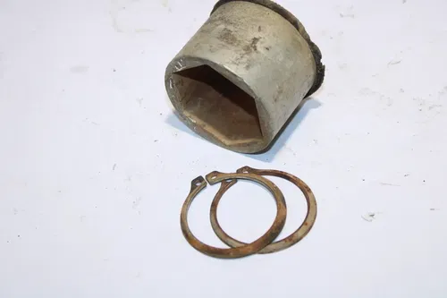 2001 Polaris Xplorer 250 4x4 Axle Extrusion Nut Retainer 5510313