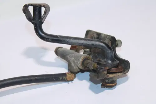 2001 Polaris Xplorer 250 4x4 Rear Brake Master Cylinder W Reservoir And Lever
