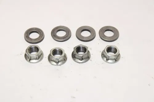 2004-2005 Honda 450 Trx450r Cylinder Head Stud Bolts W Washers And Nuts OEM