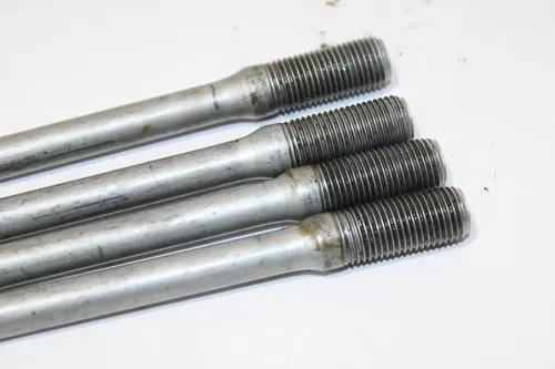 2004-2005 Honda 450 Trx450r Cylinder Head Stud Bolts W Washers And Nuts OEM