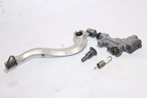 2005-2007 Suzuki Rmz450 Rear Brake Master Cylinder W Reservoir And Pedal