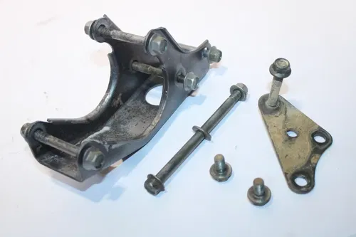 1999-2004 Yamaha Ttr225 OEM Engine Mounting Bolts Hardware Motor Screws
