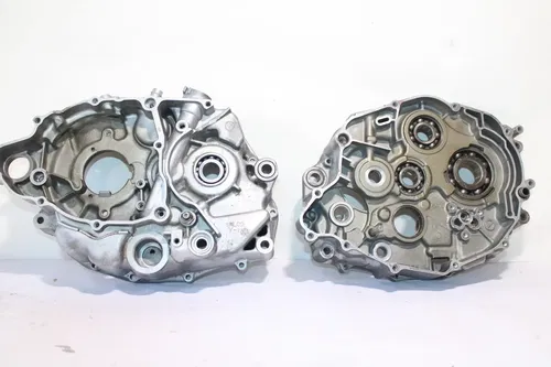 2002-2004 Yamaha Ttr225 2004-2024 Ttr230 Left Right Crankcase Crank Case Set