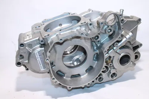 2005-2007 Polaris Predator 500 OEM Crankcase Crank Cases Block 3089580