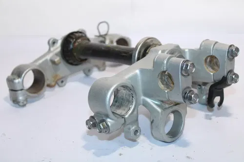 1999-2004 Yamaha Ttr225 OEM Lower Upper Triple Tree Stem Clamp Set