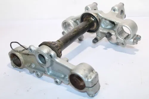 1999-2004 Yamaha Ttr225 OEM Lower Upper Triple Tree Stem Clamp Set