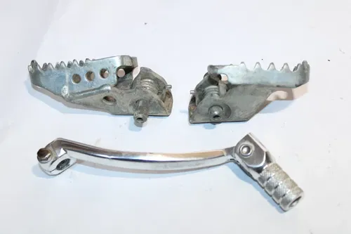 2005-2024 Yamaha Ttr125le Left Right Foot Rests Pegs Set