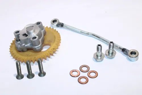 1987-2004 Yamaha Warrior 350 Yfm350x OEM Oil Pump And Delivery Pipe