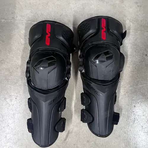 EVS EPIC KNEE GUARD S/M