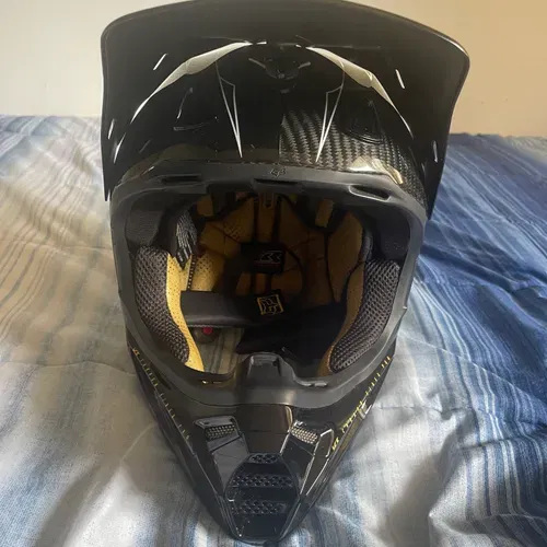 Fox monster best sale energy helmet