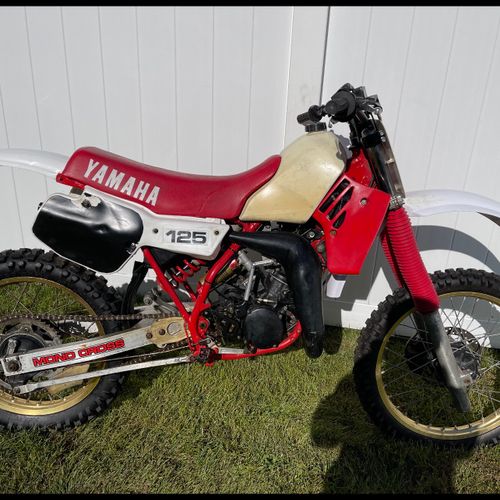1985 Yamaha YZ125 in excellent condition 