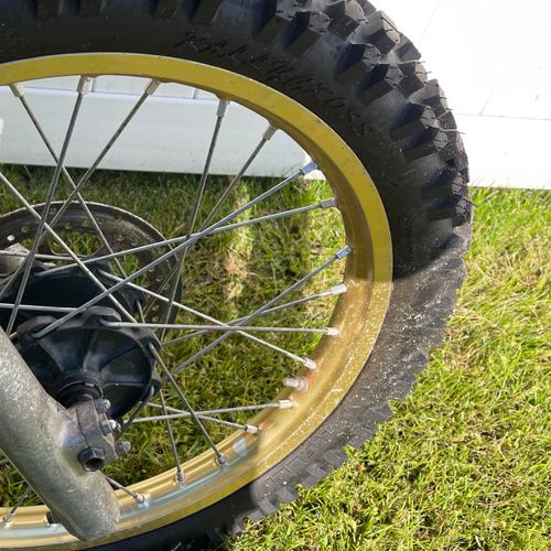 1985 Yamaha YZ125 in excellent condition 