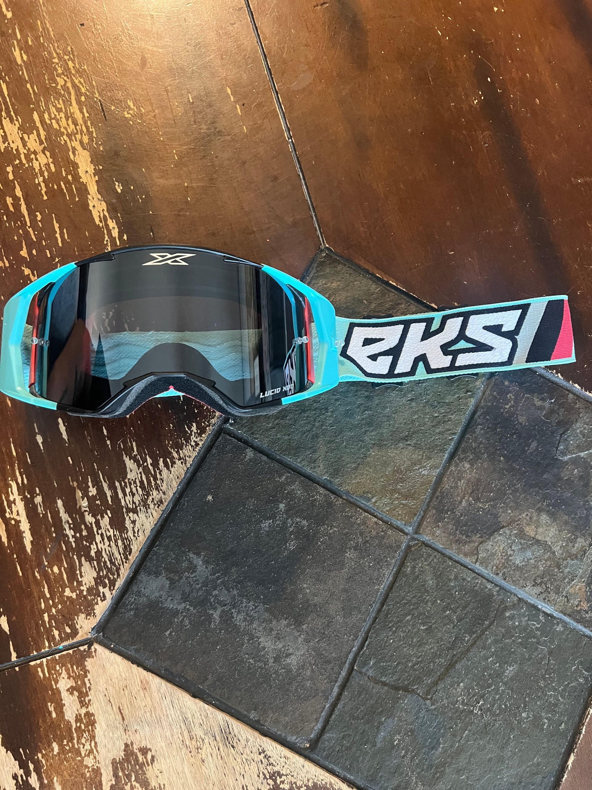 Eks Brand Lucid Goggles 