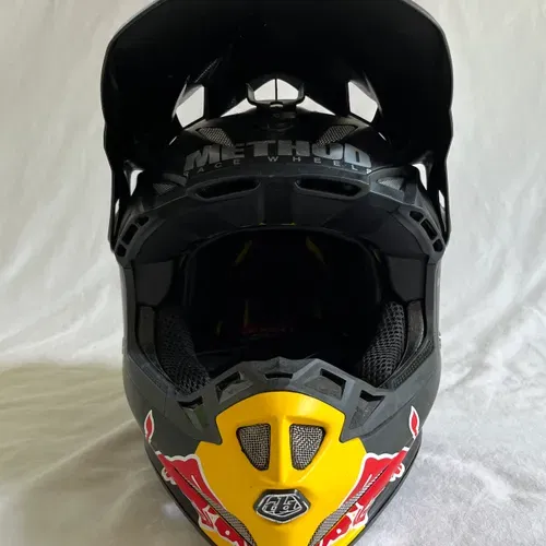 Troy Lee Designs Custom SLC SX SE4 Helmet 