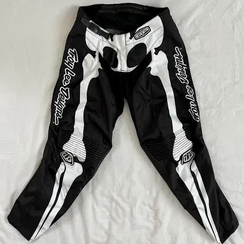 Troy Lee Designs Skully TLD KTM Kit