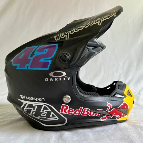Custom best sale motocross helmets