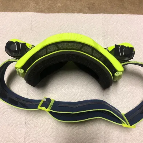 100% Goggles And Lenses