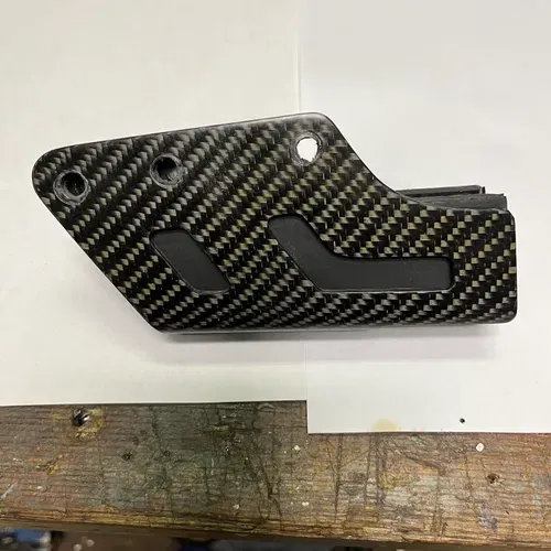 Carbon Fiber Chain Guid