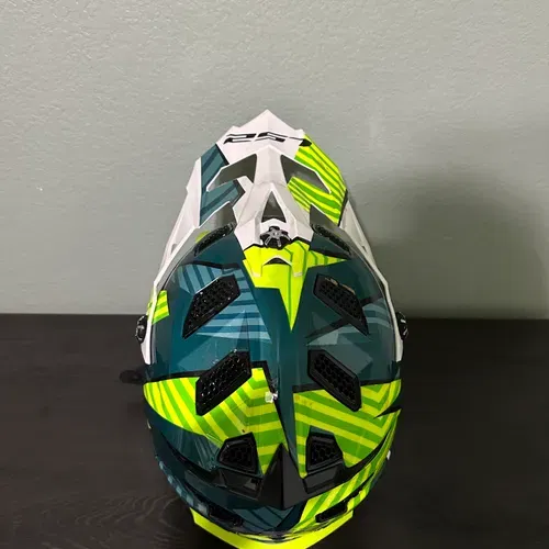 LS2 Subverter Helmet