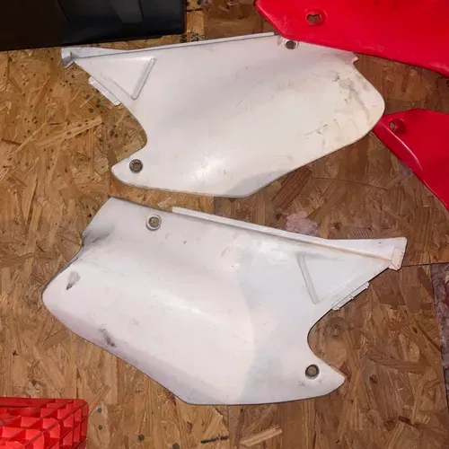 Cr 125/cr 250Plastics 