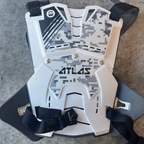 Atlas Youth Defender Chest Protector