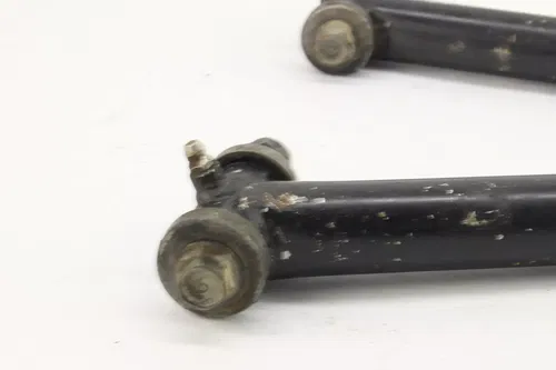 2004 Yamaha Raptor 660r Right Front A-Arm Set k2177