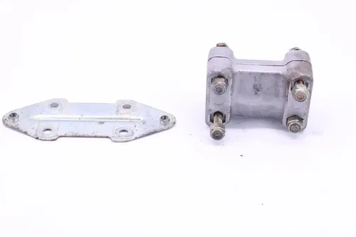 2004 Polaris Scrambler 500 4x4 Oem Handlebar Risers Clamps P1948