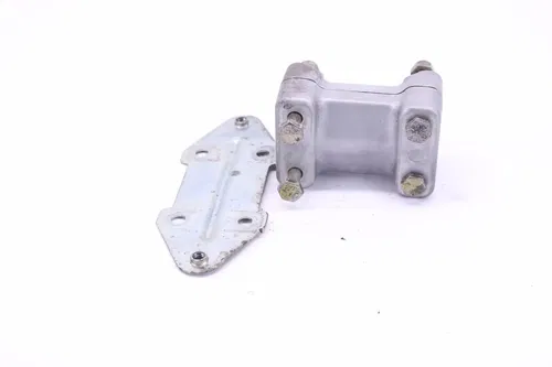 2004 Polaris Scrambler 500 4x4 Oem Handlebar Risers Clamps P1948