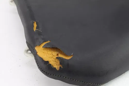 2003 Yamaha Yzf R6 Front Drivers Seat Pad k2458