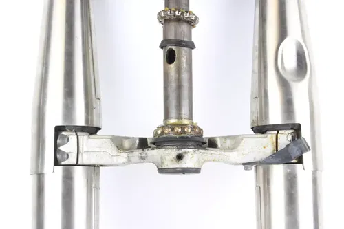 2004 Yamaha V Star 650 Front Forks Clamp Triple Tree Stem Assembly r4785