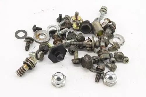 1986 Suzuki Intruder 700 Vs700glep Gle Assorted Hardware k7124