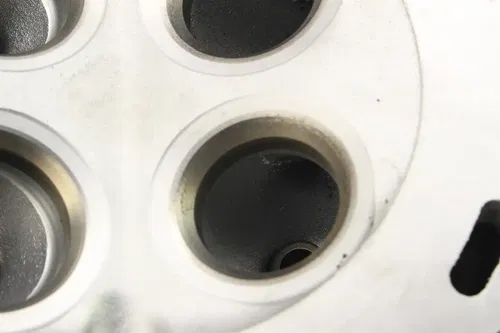 2002 Kawasaki Vulcan 1500 Vn1500n Classic Fi Engine Front Cylinder Head k7248