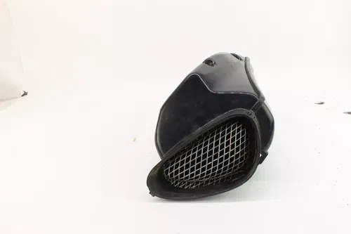 2001 Suzuki Gsxr600 Right Ram Air Intake Duct Tube c4610