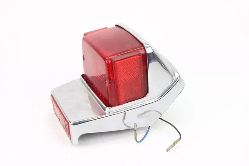 1981 Yamaha Virago 750 Taillight Rear Tail Brake Light Assembly 9332