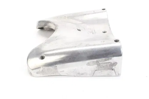 2002 Suzuki Intruder 1500 Front Wheel Fender Mount Bracket Holder 0201