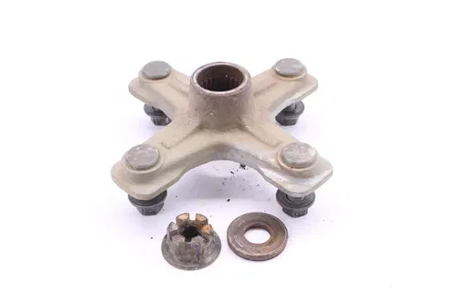 2004 Yamaha Yfz450 Oem Rear Right Or Left Hub W Lug Nuts And Hub Nut S8978