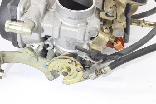 2003 Yamaha Yzf R6 Main Fuel Injectors / Throttle Bodies k2458