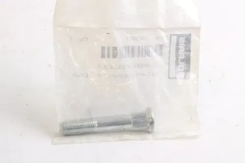 Polaris wheel stud G7248