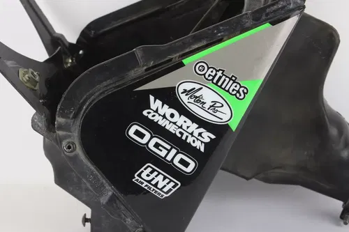 2006 Kawasaki Kx250f Air Cleaner Filter Box c3727