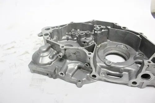 2004 - 2013 Yamaha Yfz450 Oem Right Engine Crankcase Crank Cases Block S4141