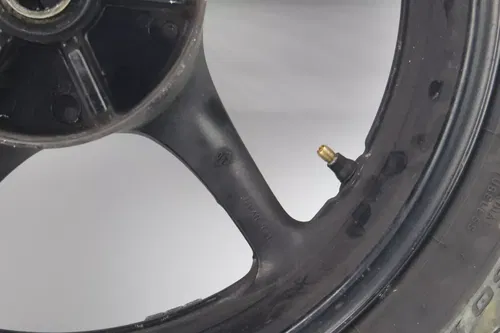 2003 Yamaha Yzf R6 Rear Wheel Back Rim W Tire c2458
