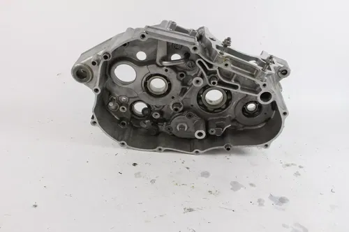 2003 Suzuki Quadsport Z400 Ltz400 2x4 Engine Motor Right Crankcase Crank Cases B