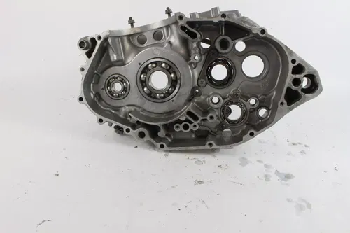 2003 Suzuki Quadsport Z400 Ltz400 2x4 Engine Motor Right Crankcase Crank Cases B