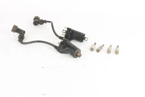 1992 Suzuki Gs500e Ignition Coils Coil Spark Plug Caps with bolts c3064
