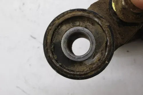2000 E-ton Txl50 Engine Mount Bolt W/ Bushings H5639