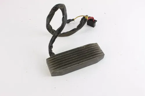 1986 Suzuki Intruder 700 Vs700glep Gle Rectifier Voltage Regulator c1724