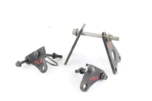 2004 Yamaha V Star 650 Engine Motor Mount Stay Brackets r4785