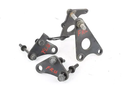2004 Yamaha V Star 650 Engine Motor Mount Stay Brackets r4785