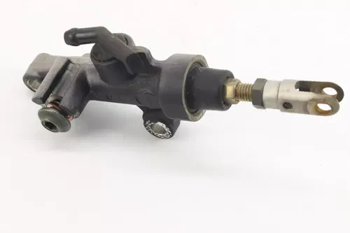 2003 Yamaha Yzf R6 Rear Back Brake Master Cylinder W Reservoir k2458